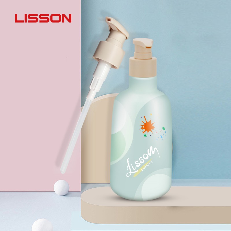 Comment choisir le bon matériau pour les flacons cosmétiques : guide PET, PCR et PE