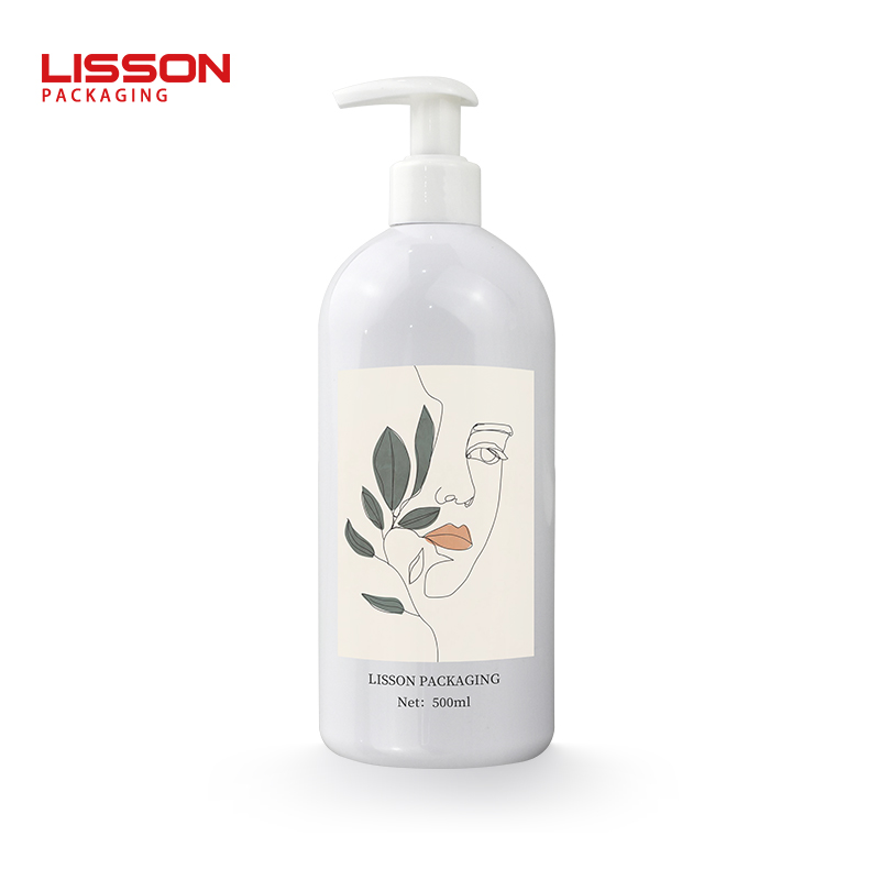 Comment les flacons cosmétiques en plastique répondent-ils aux différentes exigences de remplissage et de production ?